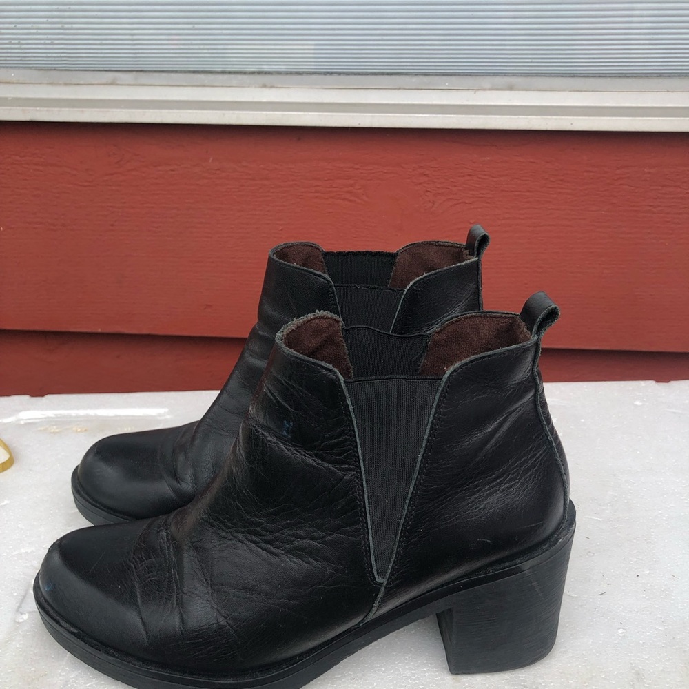 TLB  Mallorca Women’s Black Leather Ankle Boots Size 41/10.5US - Picture 9 of 16